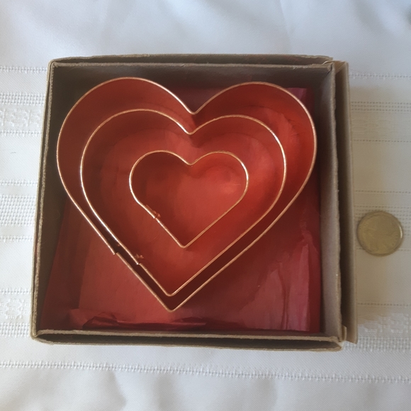 Vintage Heart Cookie Cutters - Picture 2 of 9